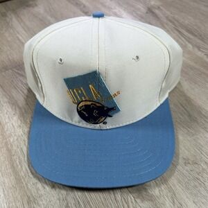 VTG UCLA Bruins Snapback Hat College Signatures White‎ Blue Cap